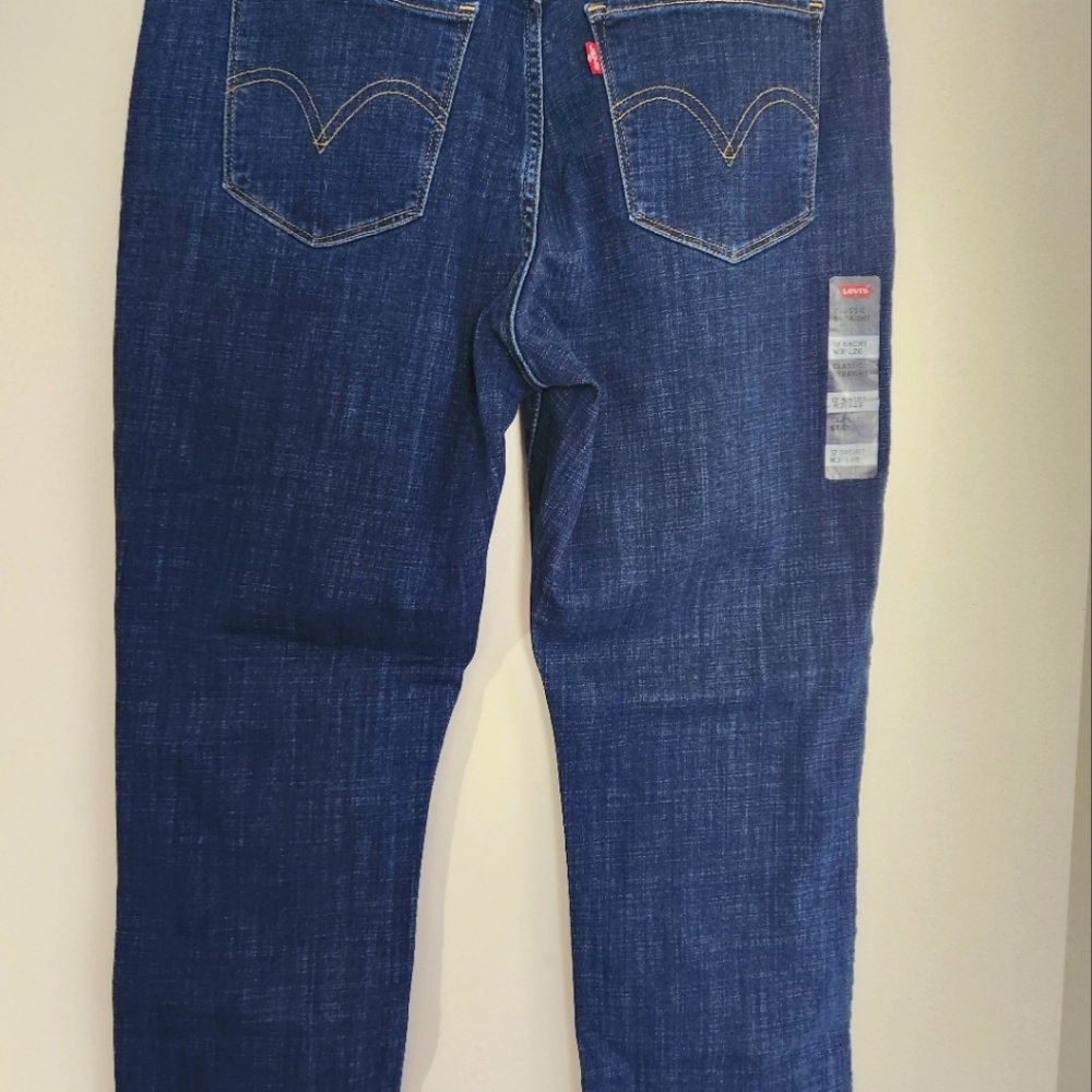 Levis jeans